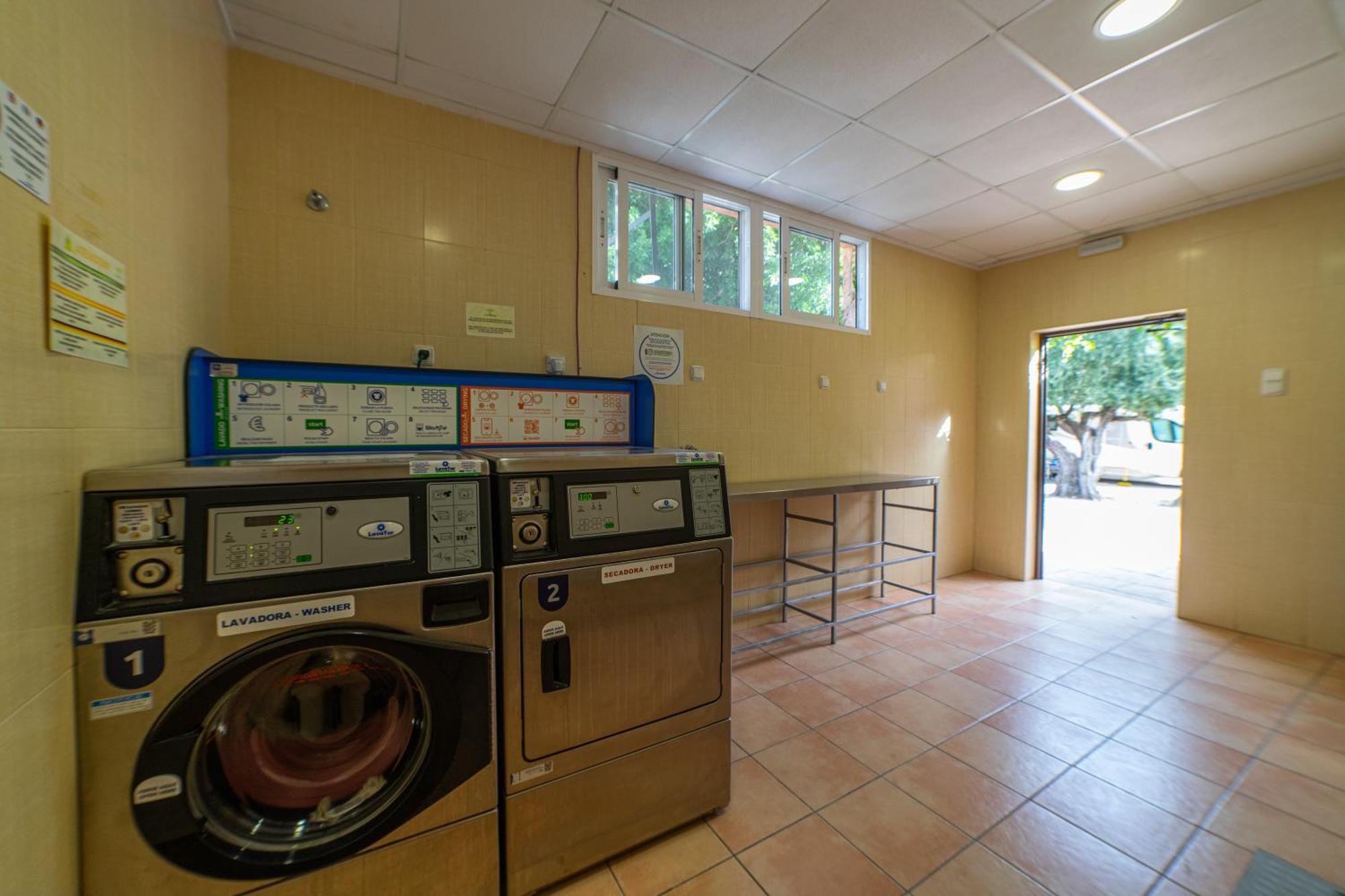 Camping Las Palmeras Crevillente Exterior photo